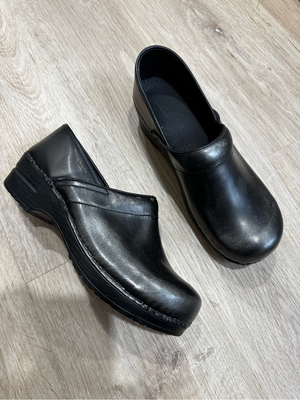 Sanita Pro Cabrio Grey Leather Professional Nursing Clog Women's EU 42 US 11.5